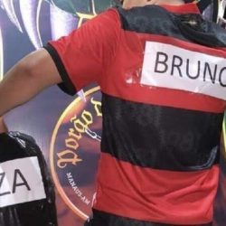 Tatuador de Manaus se "fantasia" de goleiro Bruno